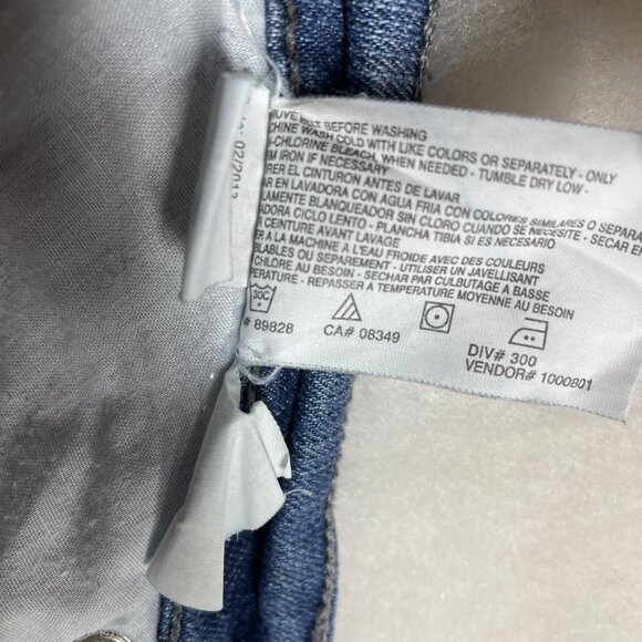 Gloria Vanderbilt Womens Blue Five Pocket Timeless Denim Capri Jeans Size 24W - Picture 8 of 10